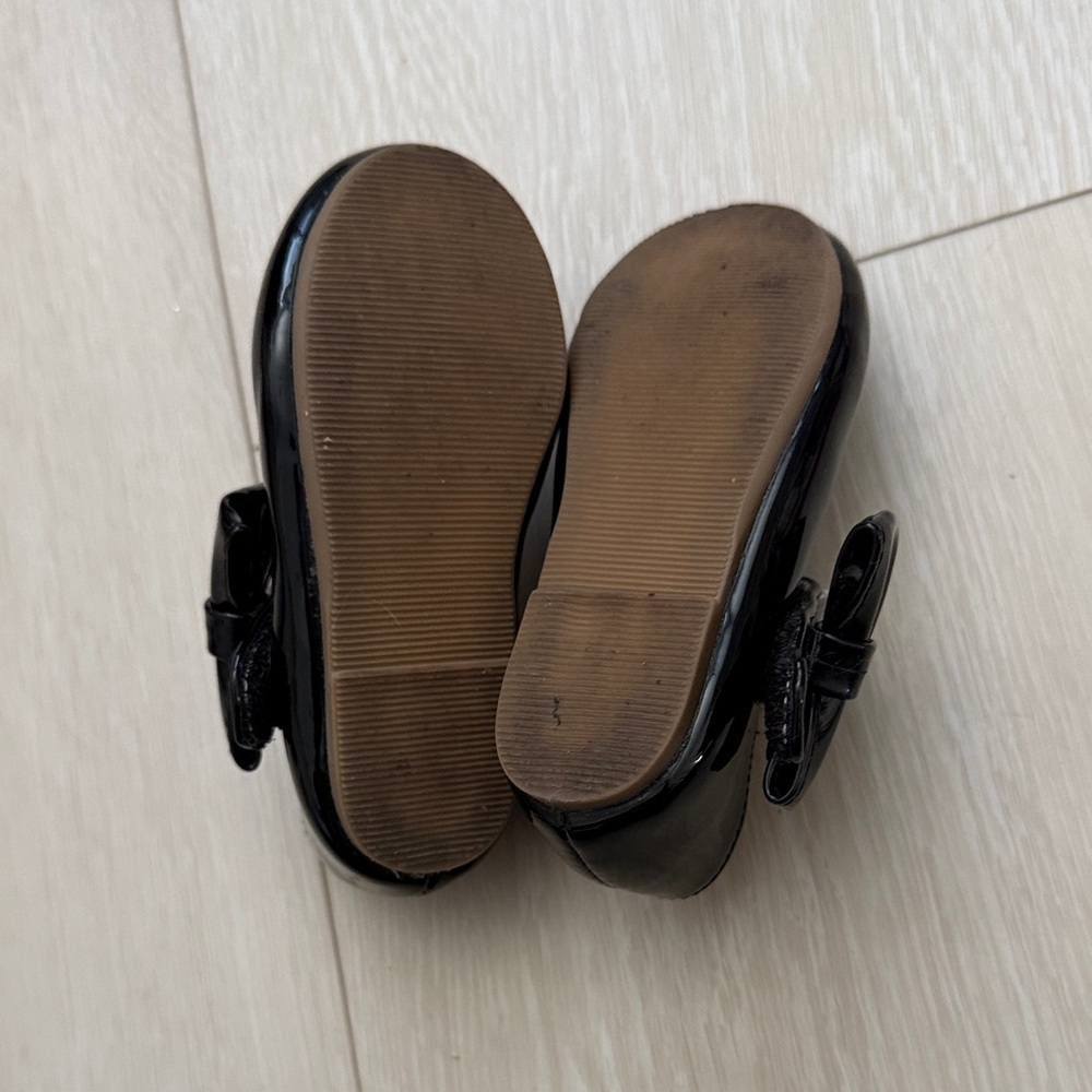 3/$10  Black Kids Dress Shoes with Pearl Accent - Picture 7 of 7